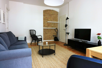 Wohnzimmer - Stilvoll möblierte 2-Zimmer-Wohnung nahe dem Kollwitzkiez