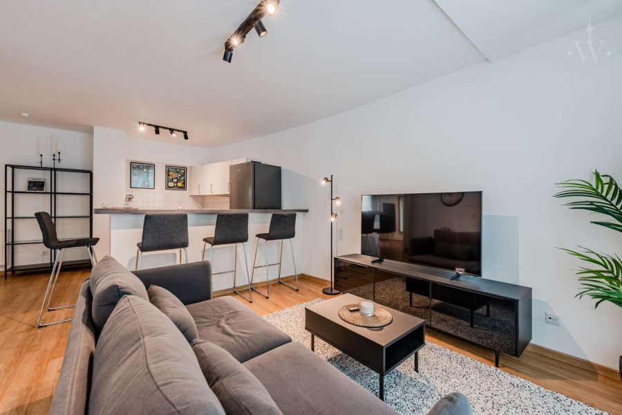 Geschmackvoll möblierte 2-Zimmer-Wohnung mit Balkon im Herzen der Stadt, Potsdamer Straße, 10785 Berlin, Tiergarten