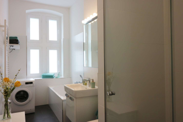 Badezimmer - Gemütlich möblierte 3-Zimmer-Wohnung im Szenebezirk Prenzlauer Berg