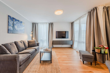 woonwoon-berlin-wohnen-auf-zei - Zentral und modern: 4-Zimmer-Wohnung am Checkpoint Charlie