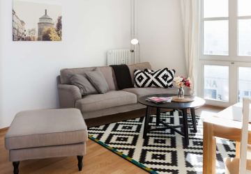 Wohnzimmer - Möblierte 2-Zimmer-Wohnung am Winterfeldtplatz