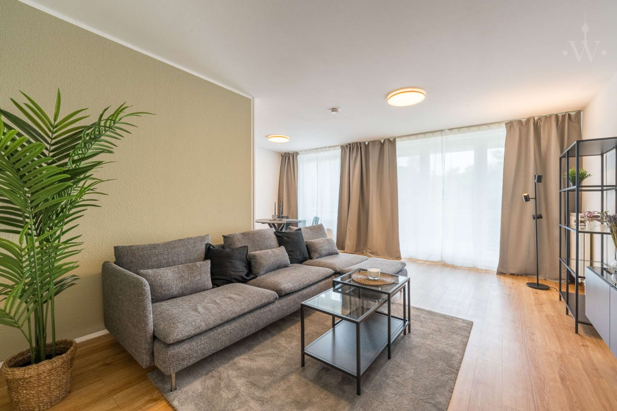 Geräumige 3-Zimmerwohnung mit Balkon zum ruhigen Innenhof, 12501 Berlin, Neukölln