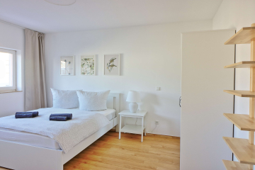 Schlafzimmer 1 - Schöne 4-Zimmer-Wohnung im Herzen Berlins