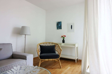 WZ4 - Modern möblierte 5-Zimmer-Maisonette-Wohnung direkt am Checkpoint Charlie!