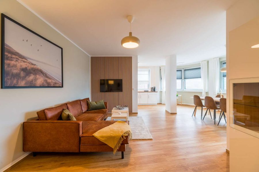 Kreuzberg am Checkpoint Charlie: Möblierte 4-Zimmer-Wohnung für Familien und WGs, Wilhelmstraße, 10963 Berlin, Kreuzberg