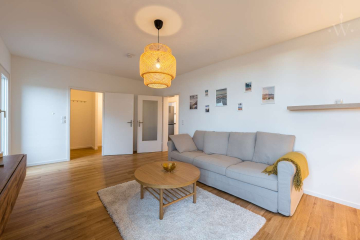 Living room - Our furnished 2-room flat with a view of Charlottenburg Palace