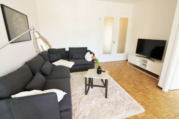 Living room - Stylishly furnished 3-room flat with a view of Charlottenburg Palace