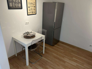 f - Furnished 2 room flat DIRECTLY on the Spree!