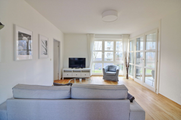 Living room 2 - Furnished 2.5-room flat at Checkpoint Charlie