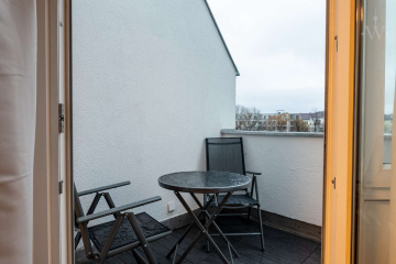 woonwoon-berlin-wohnen-auf-zei - Möblierte 3-Zimmer-Wohnung am Stuttgarter Platz