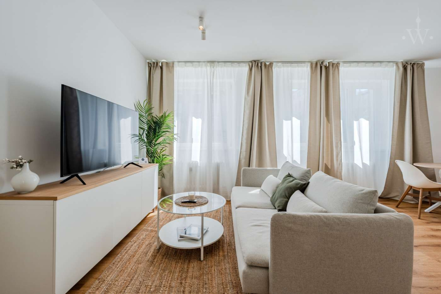 NEU möbliertes Apartment in bester City West Lage – Ideal für Klinikpersonal !, Caspar-Theyß-Straße 24, 14193 Berlin, Grunewald (Wilmersdorf)