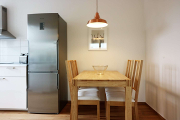 Essbereich - Helle, möblierte 2-Zimmer-Wohnung im Herzen Berlins