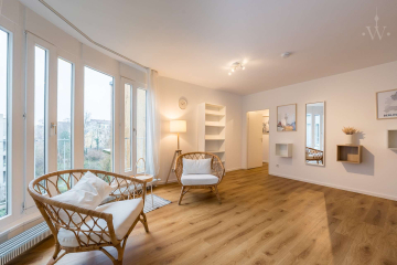 Wohnzimmer - Schöne 3-Zimmer-Wohnung in zentraler Lage mit Balkon