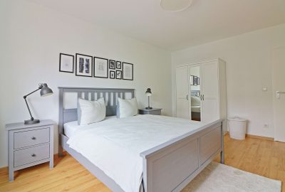 Schlafzimmer 1