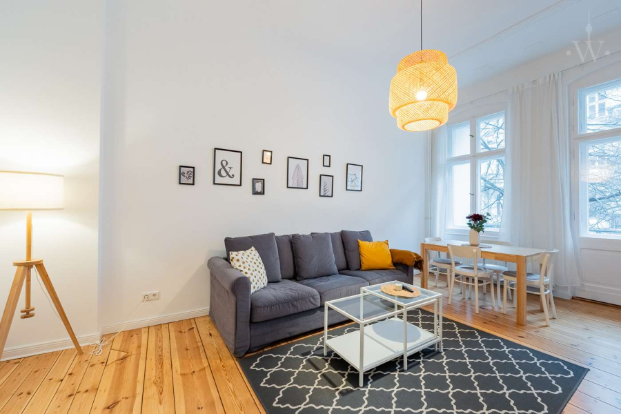 Sanierte und möblierte Altbauwohnung mitten im Kiez!, Raumerstraße, 10437 Berlin, Prenzlauer Berg