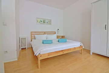 Schlafbereich1 - Helles 1-Zimmer-Apartment in bester Berliner Lage