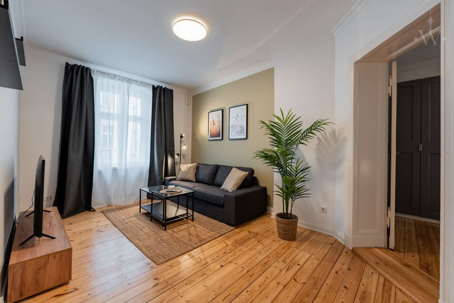 2-Zimmer-Altbauwohnung im ruhigen Hinterhaus, Kameruner Straße, 13351 Berlin, Wedding