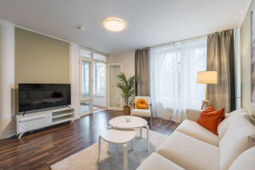 woonwoon-berlin-wohnen-auf-zei - Möblierte 2 Zimmerwohnung DIREKT an der Spree!