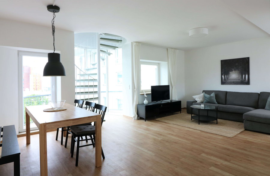 Das könnte deine Terrasse werden: Möblierte 3-Zimmer-Wohnung im Zentrum von Berlin, Kochstraße, 10969 Berlin, Kreuzberg