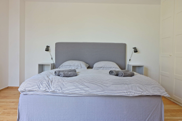 Schlafzimmer1 - Möblierte 4-Zimmer-Wohnung nahe des Potsdamer Platzes