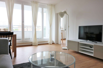 Wohnzimmer - Charmant möblierte 2-Zimmer-Wohnung in Mitte