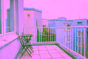 Balkon zum Hof - Traumhaft möblierte 3-Zimmer-Wohnung am Stuttgarter Platz