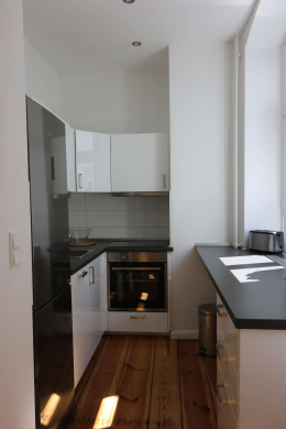 Bild - Möblierte 2-Zimmer-Wohnung in einem schönen sanierten Altbau