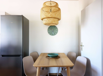 Dining area - Furnished 2-room flat with a view of the Gropius Bau