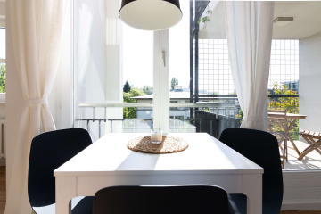 Essbereich - Unsere gemütliche möblierte 2-Zimmer-Wohnung mit sonnigem Balkon