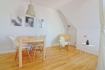 Essbereich1 - 2 Zimmer Dachgeschoss-Wohnung im angesagten Szenebezirk Prenzlauer Berg