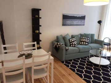 PHOTO-2020-07-10-15-37-544 - Sanierte und möblierte Altbau Wohnung mitten im Kiez