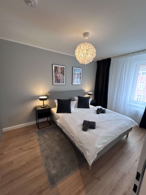 Bild - Frisch renovierte, großzügige 3-Zimmer-Wohnung