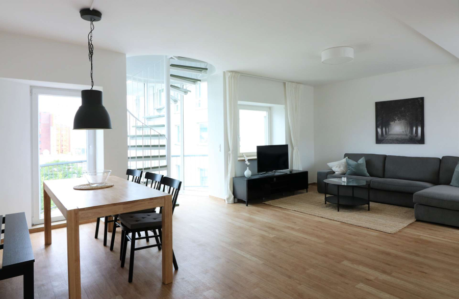 Das könnte deine Terrasse werden: Möblierte 3-Zimmer-Wohnung im Zentrum von Berlin, 10969 Berlin, Kreuzberg