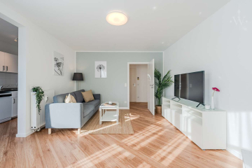 woonwoon-berlin-wohnen-auf-zei - Grünes Ambiente und Wasserblick: Ihr perfektes Homeoffice Zuhause