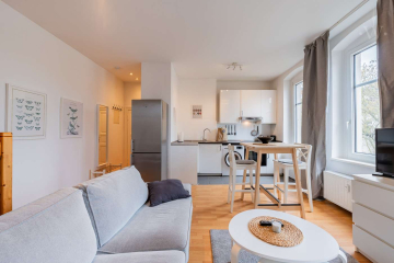 woonwoon-berlin-wohnen-auf-zei - Möblierte 2-Zimmer Dachgeschoss-Maisonette Wohnung