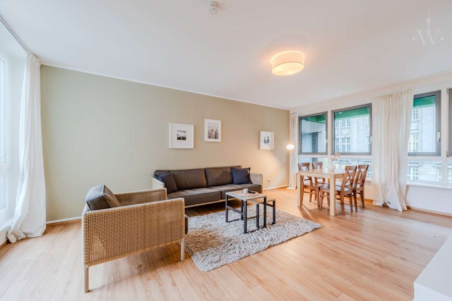 Cosy and central: 2-room flat directly at Checkpoint Charlie, Kochstraße, 10969 Berlin, Kreuzberg