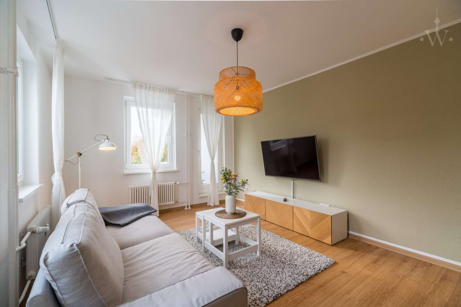 Lichtdurchflutete, stilvoll möblierte 2-Zimmer-Wohnung in zentraler Lage, Stuttgarter Platz, 10625 Berlin, Charlottenburg
