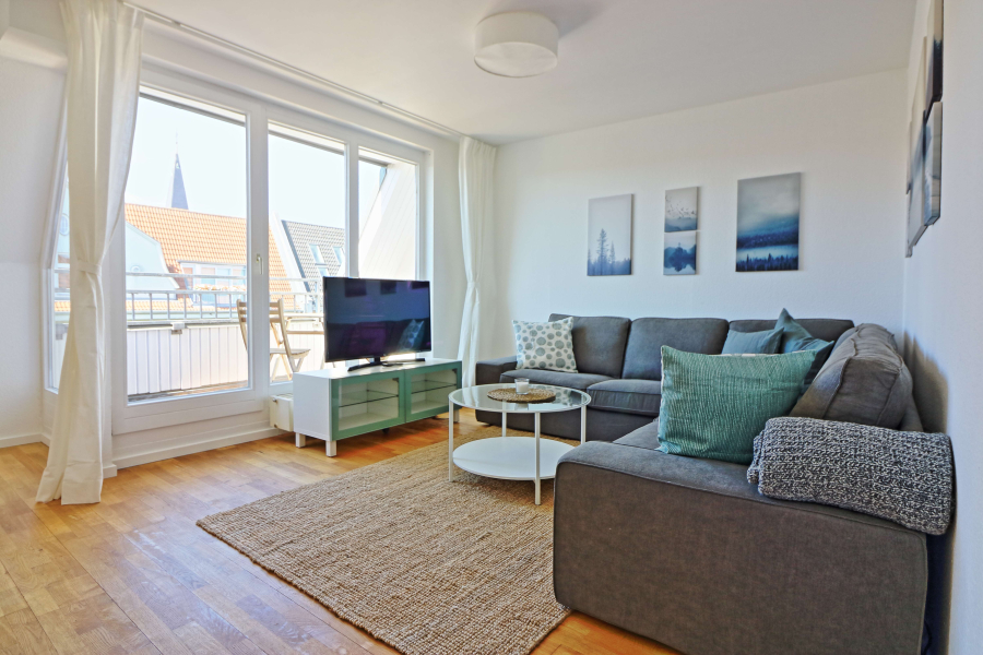 2 Zimmer Dachgeschoss-Wohnung im angesagten Szenebezirk Prenzlauer Berg, Raumerstraße, 10437 Berlin, Prenzlauer Berg