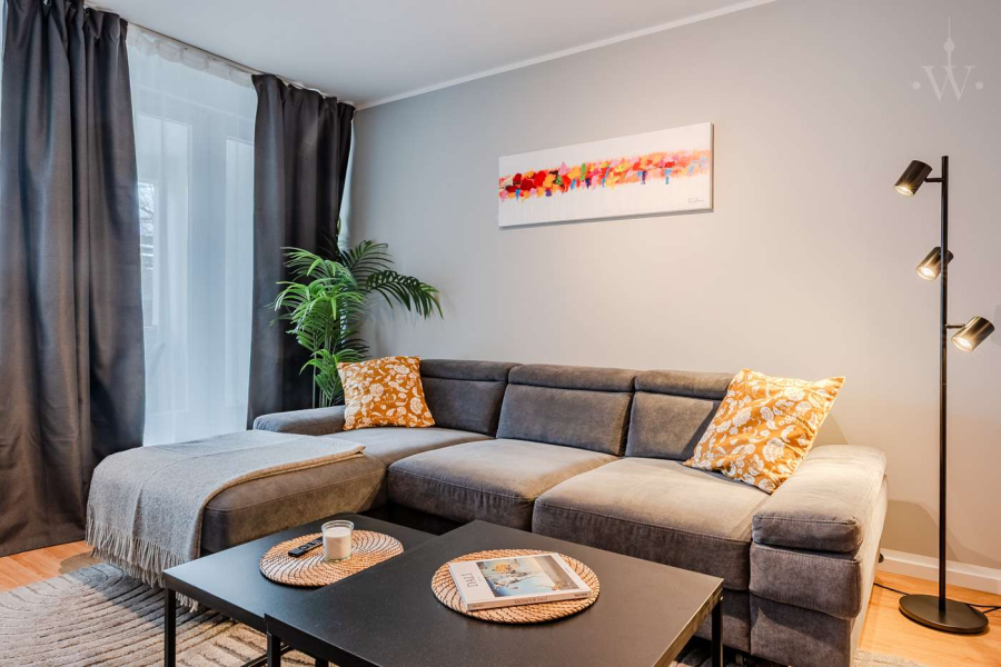 Frisch renoviertes & stilvoll möbliertes Apartment im Herzen von Charlottenburg, Stuttgarter Platz, 10627 Berlin, Charlottenburg