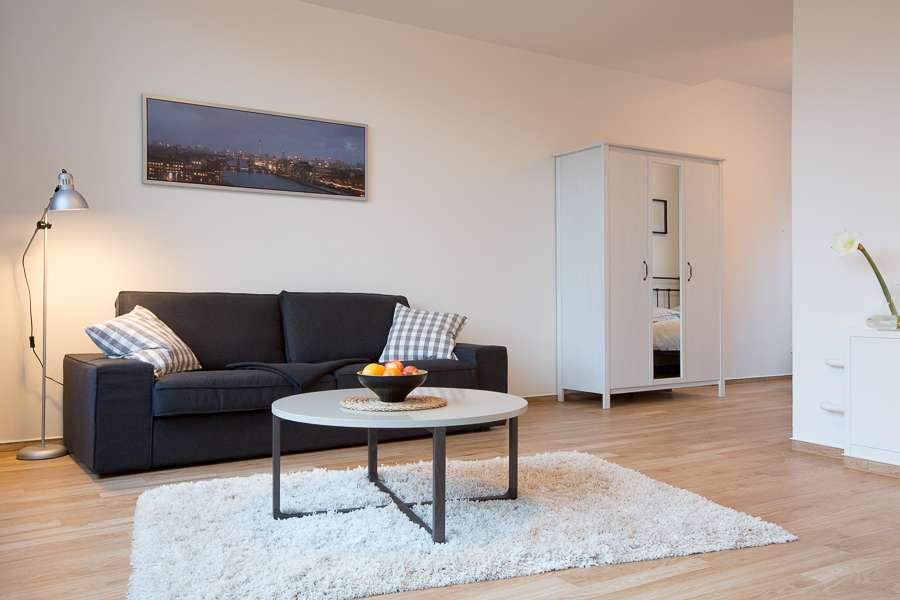 Gemütliches 1,5-Zimmer-Apartment mit Terrasse – komplett möbliert, Kochstraße, 10969 Berlin, Kreuzberg