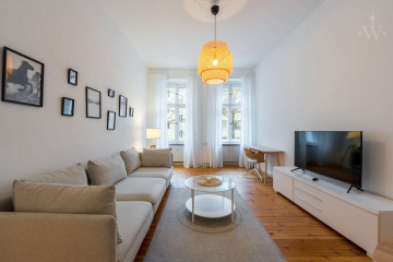woonwoon-berlin-wohnen-auf-zei - Charming 2-room flat with balcony: Beautiful fully furnished old building flat in the trendy Wedding district