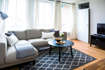 Living room - Stylish 2-room flat in the heart of Berlin