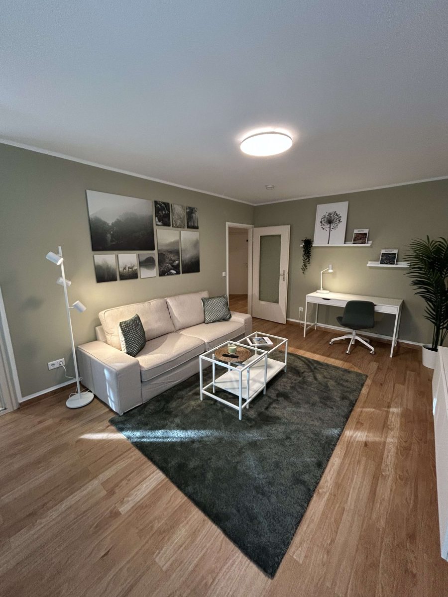 Frisch renovierte City-Wohnung mit Wintergarten – möbliert & bezugsfertig in Toplage Schöneberg, Potsdamer Straße, 10783 Berlin, Schöneberg