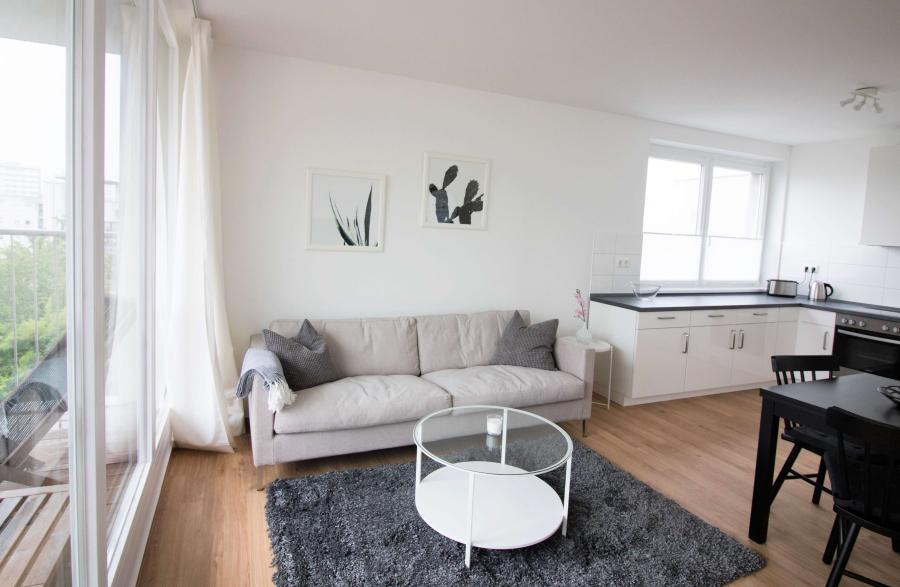 2-Zimmer-Business-Apartment mit großem Balkon und Blick über Berlin, Zimmerstraße, 10969 Berlin, Kreuzberg