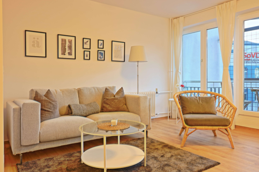 Möblierte 2-Zimmer-Wohnung mit Balkon in beliebten Berliner Kiez, Kurfürstenstraße, 10785 Berlin, Tiergarten