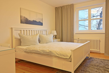 Bedroom1 - Furnished 2-room flat with balcony in popular Berlin neighbourhood