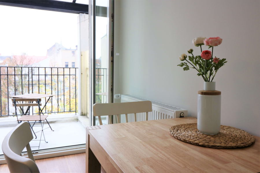 3-Zimmer-Wohnung mit großem sonnigen Balkon, Pohlstraße, 10785 Berlin, Tiergarten
