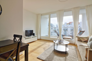 Living room - Modern 2-room flat above the rooftops of Berlin