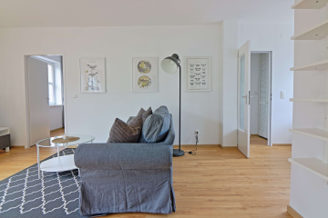 Wohnzimmer - Schöne möblierte 3-Zimmer-Wohnung in zentraler Lage Berlins