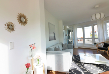 Wohnzimmer - Möbliertes 2-Zimmer-Apartment mit großer Dachterrasse